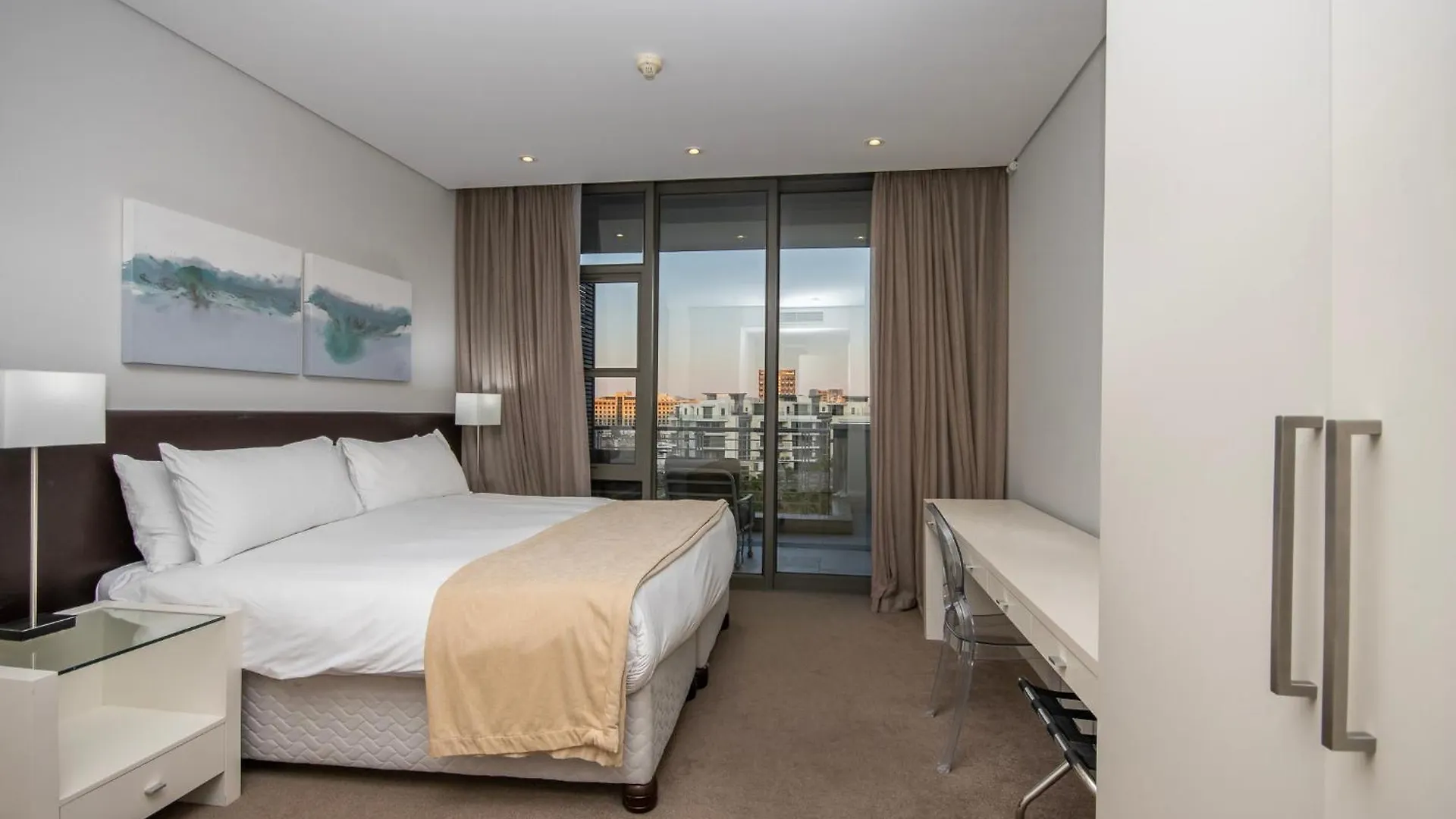 Lawhill Luxury Apartments - V & A Waterfront Cape Town 0*,