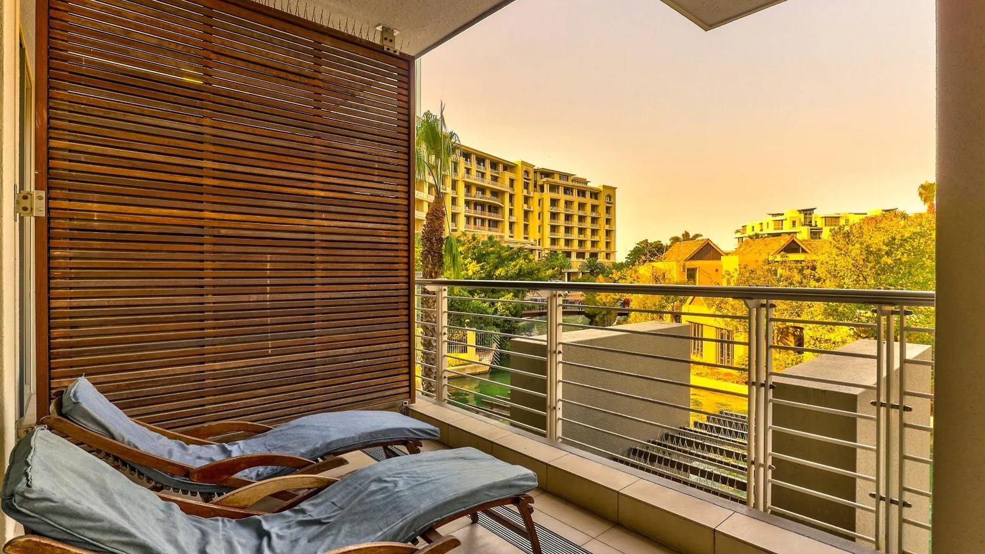Lawhill Luxury Apartments - V & A Waterfront Cape Town