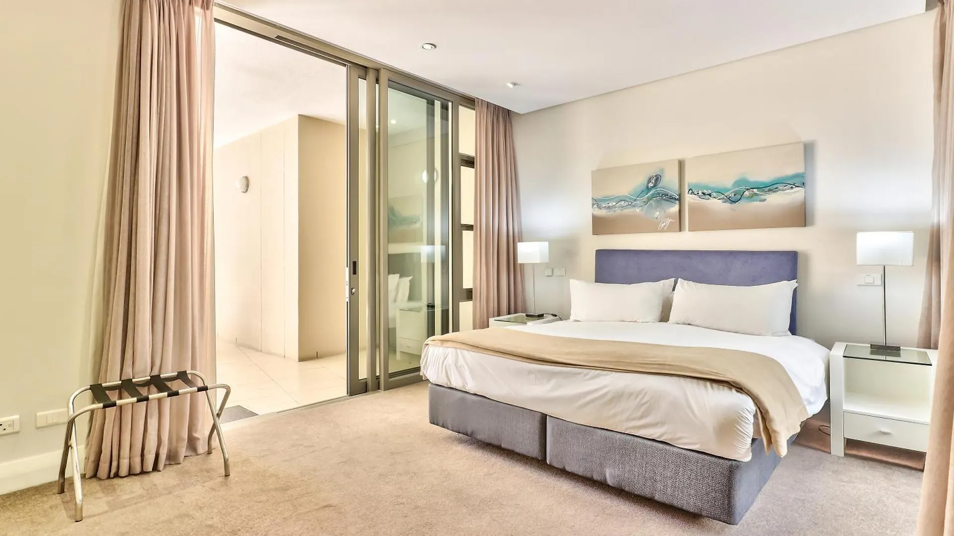Lawhill Luxury Apartments - V & A Waterfront Cape Town