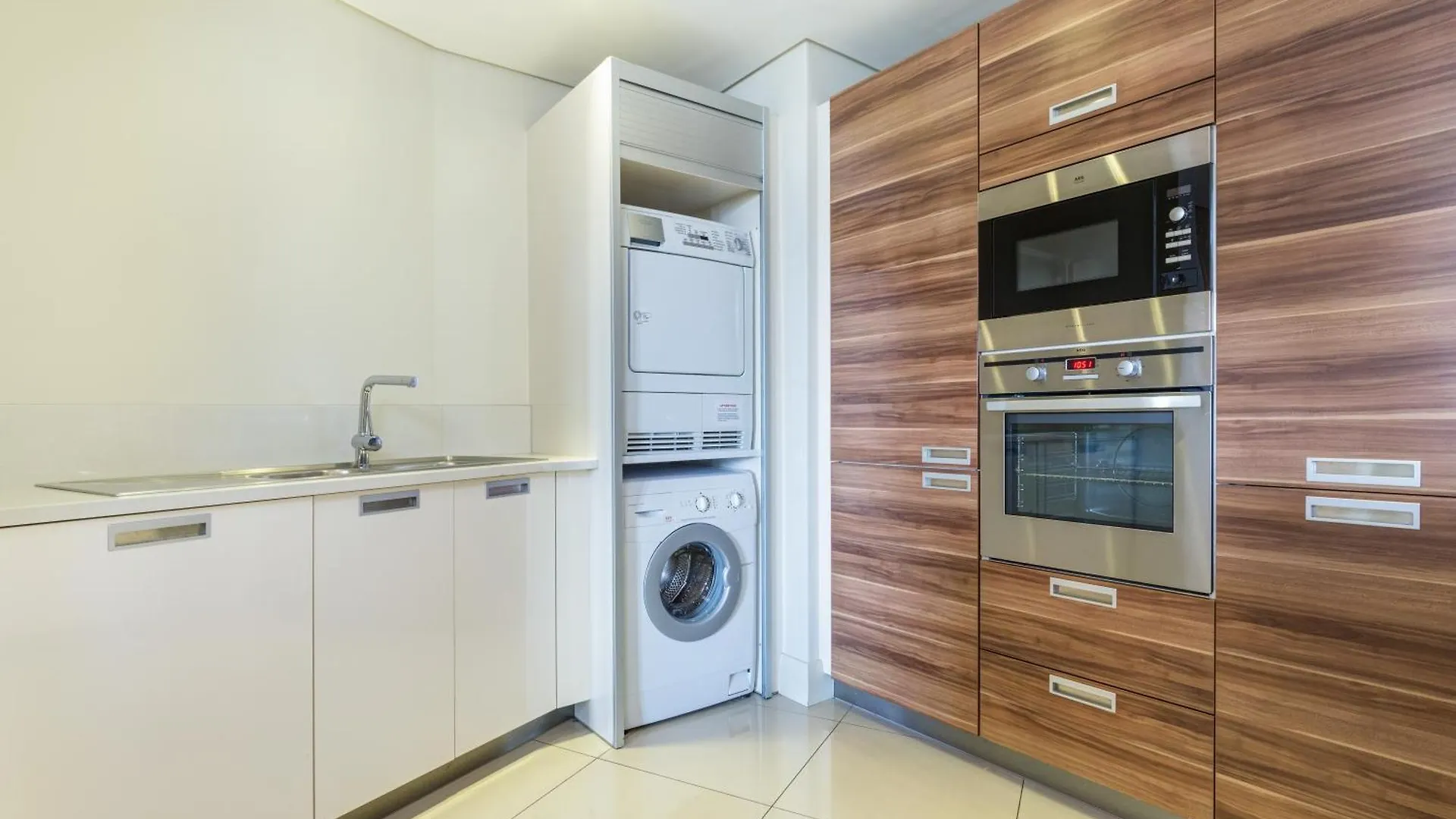 Lawhill Luxury Apartments - V & A Waterfront Cape Town