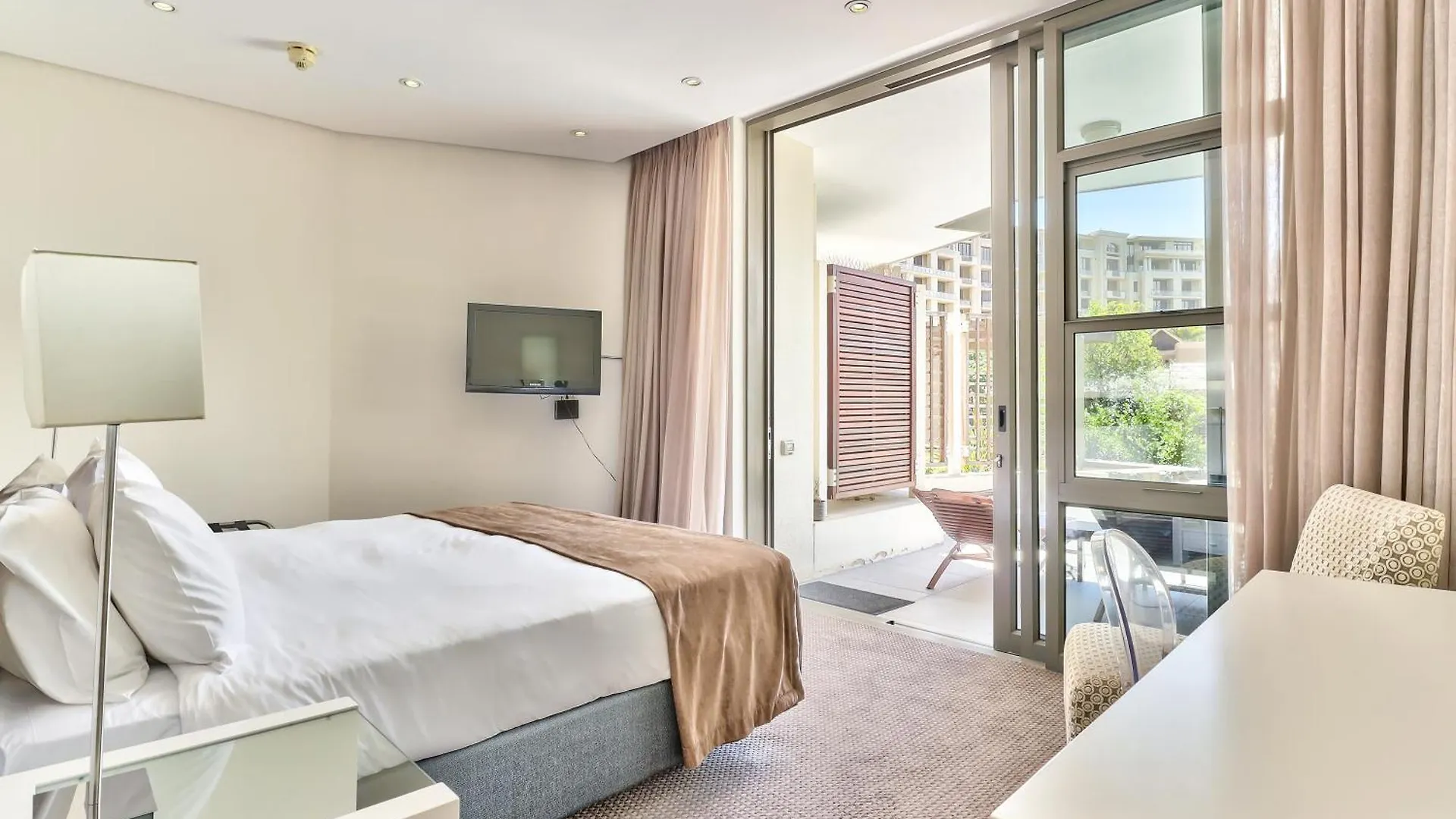 Lawhill Luxury Apartments - V & A Waterfront Cape Town