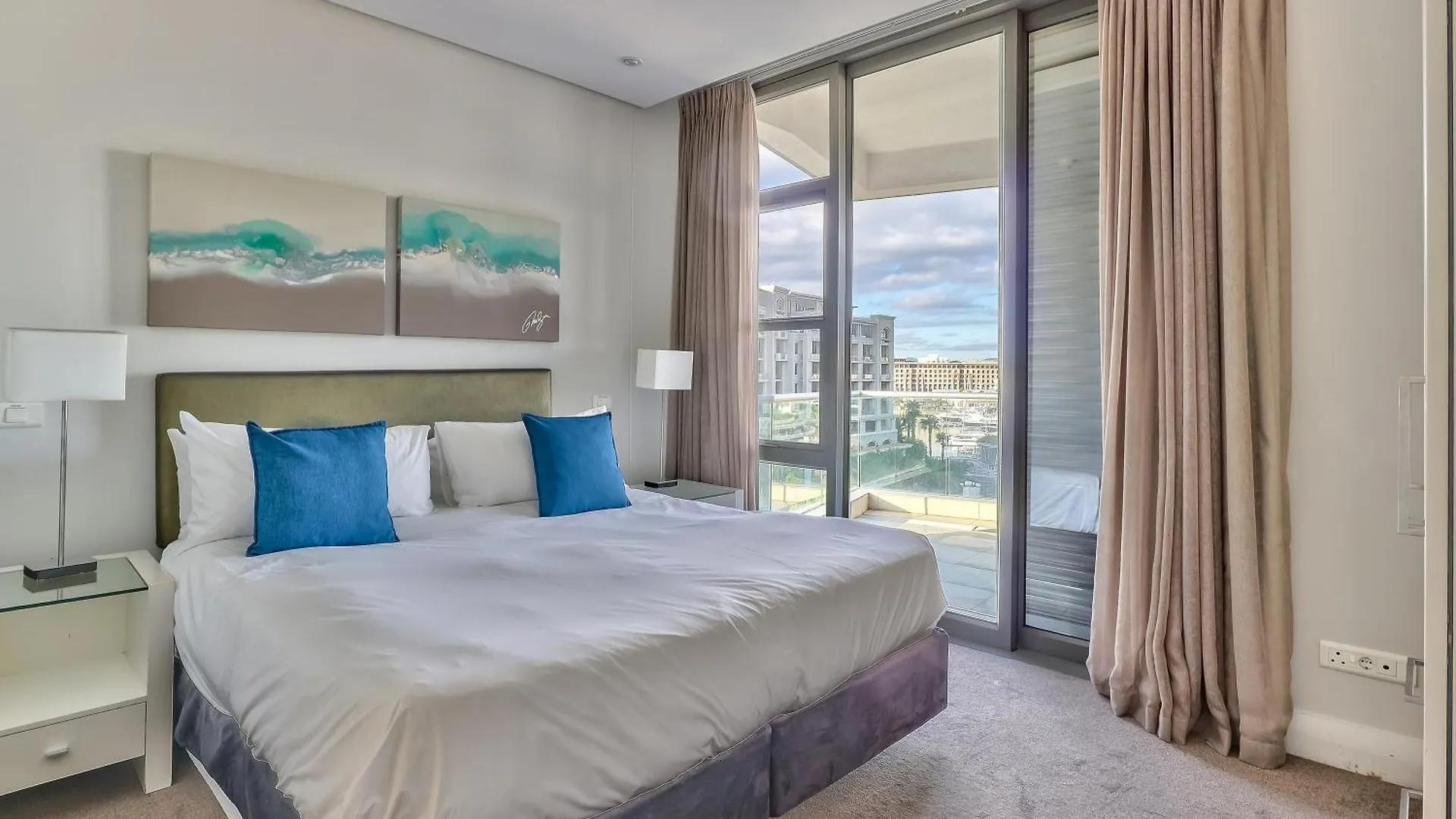Lawhill Luxury Apartments - V & A Waterfront Cape Town 0*,  South Africa