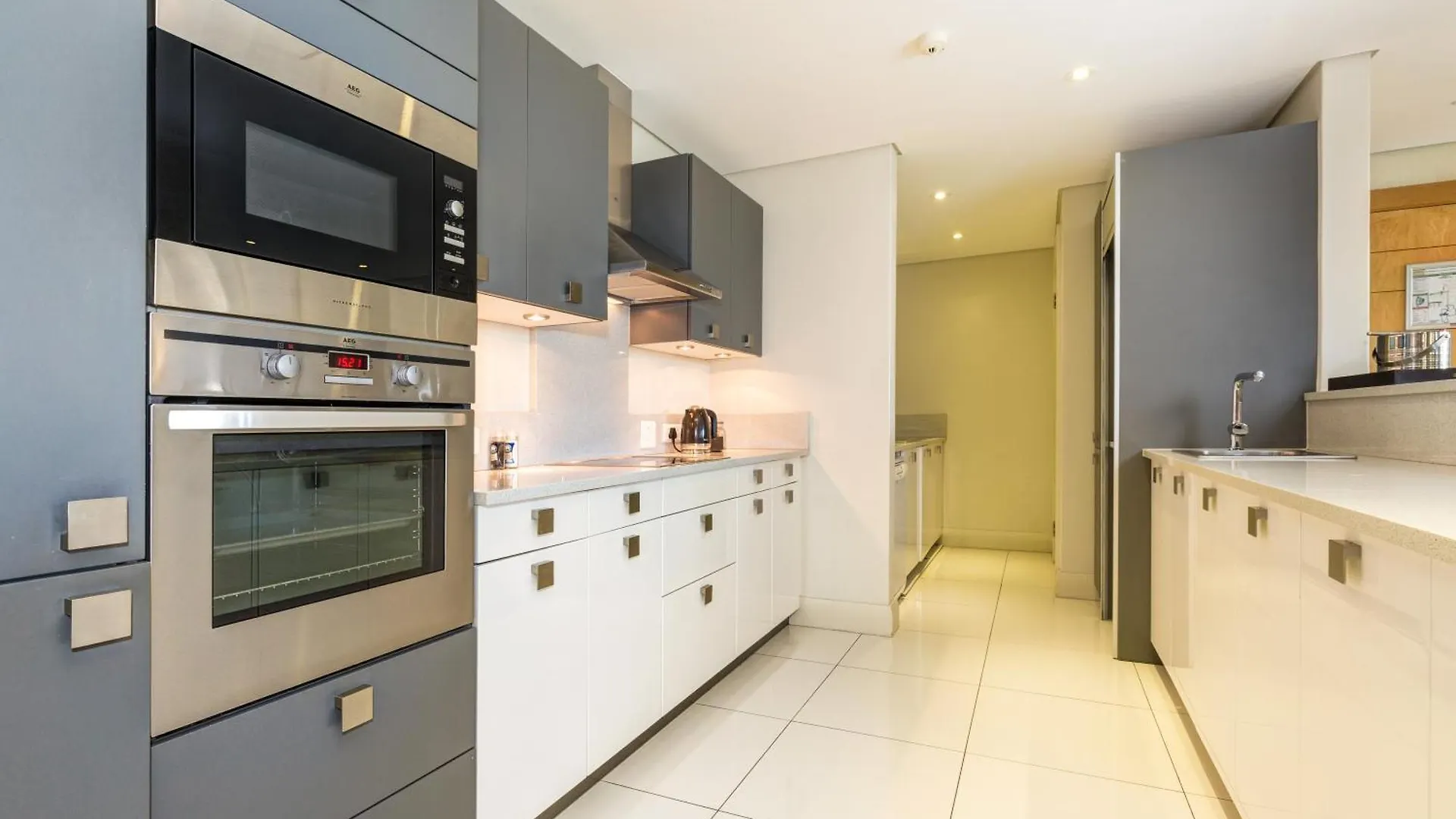 Lawhill Luxury Apartments - V & A Waterfront Cape Town