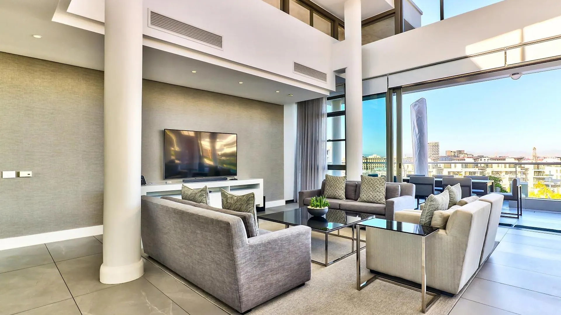 Lawhill Luxury Apartments - V & A Waterfront Cape Town